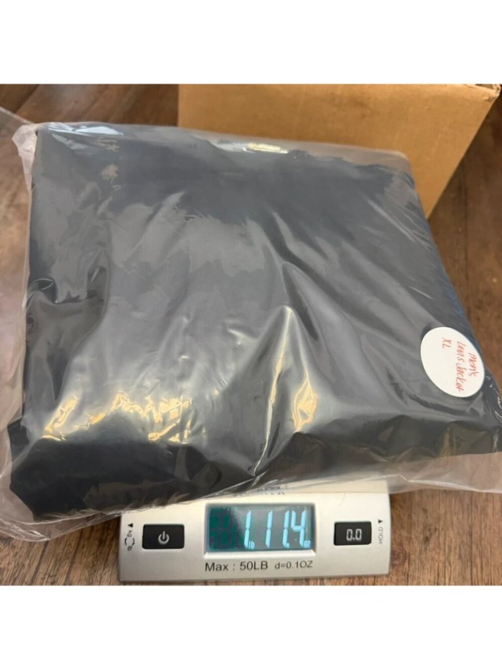 Levi’s Water Resistant Jacket - Picture 9 of 9